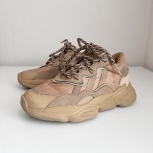 Adidas Kid's OZWEEGO Shoes in Size 11K Beige $75